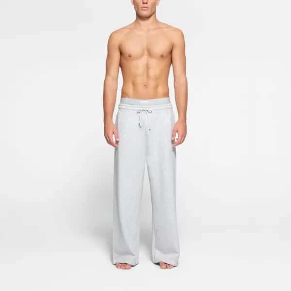 Men’s Oversized Fleece Lounge Sweatpants Size Medium NWT